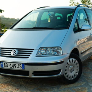 Rent a Car Volkswagen Sharan in Albania - Dominant Car