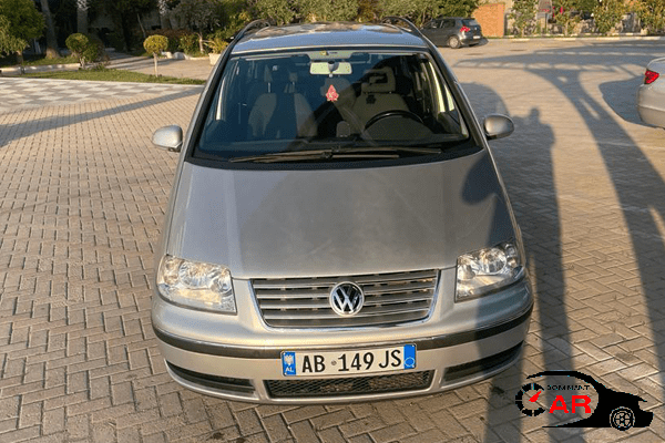 Rent a Car Volkswagen Sharan in Albania - Dominant Car